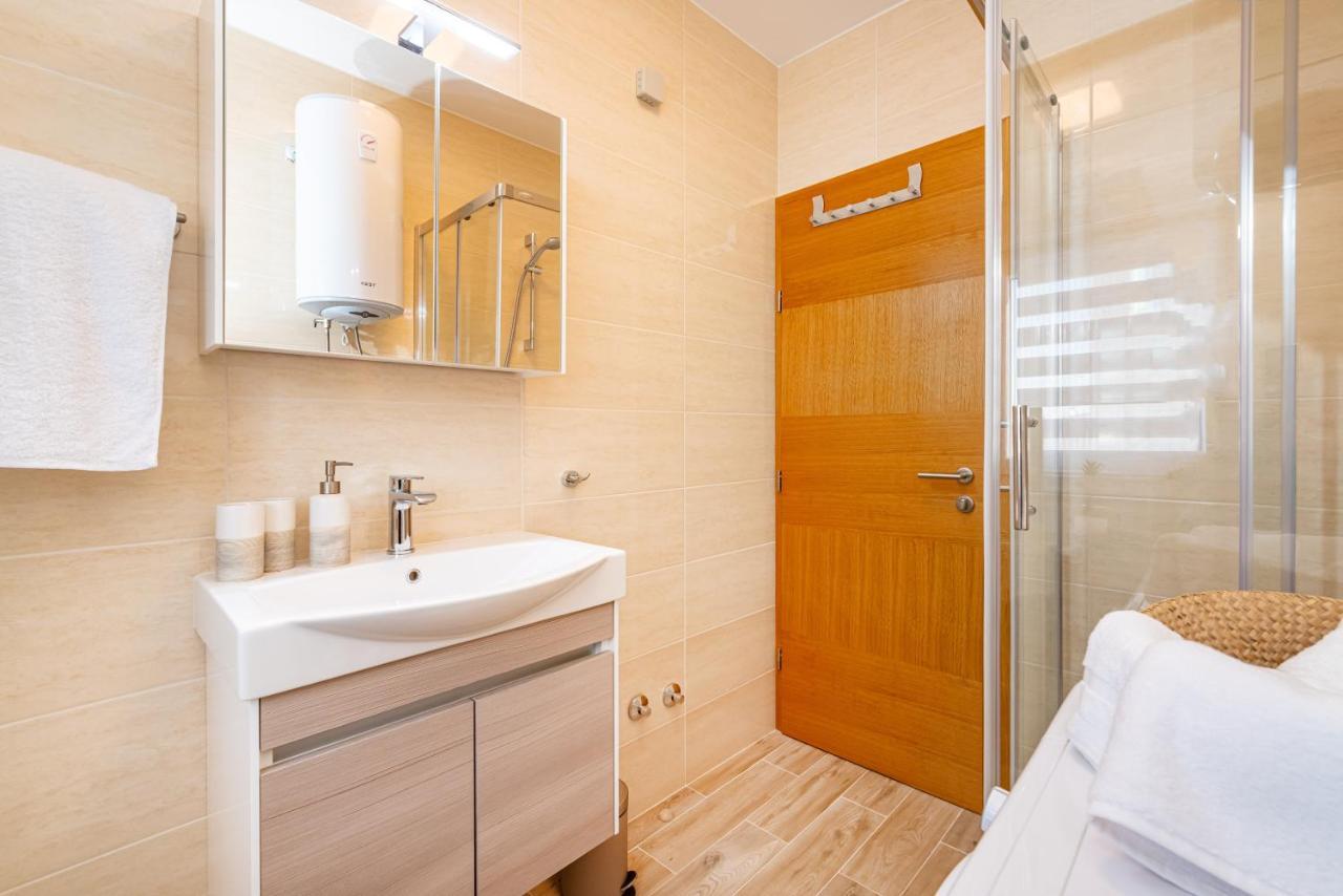 Villa Aurelia ซาดาร์ ภายนอก รูปภาพ
